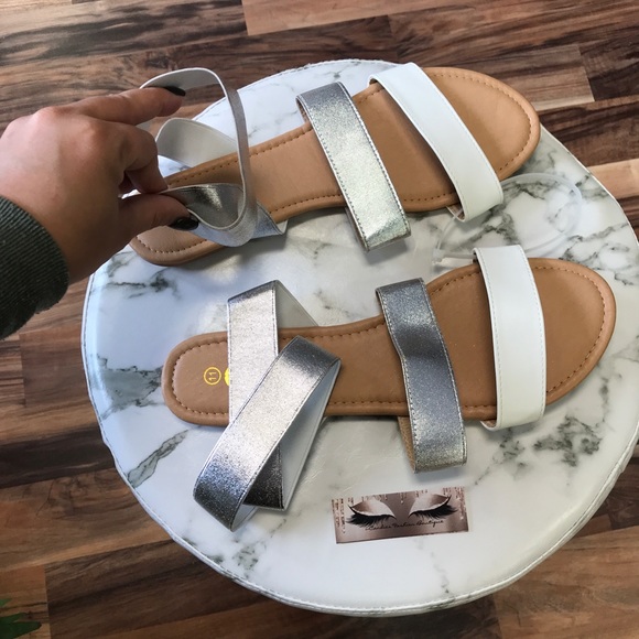 ‼️ White Silver Stretch Ankle Strap Sandals - Picture 5 of 8